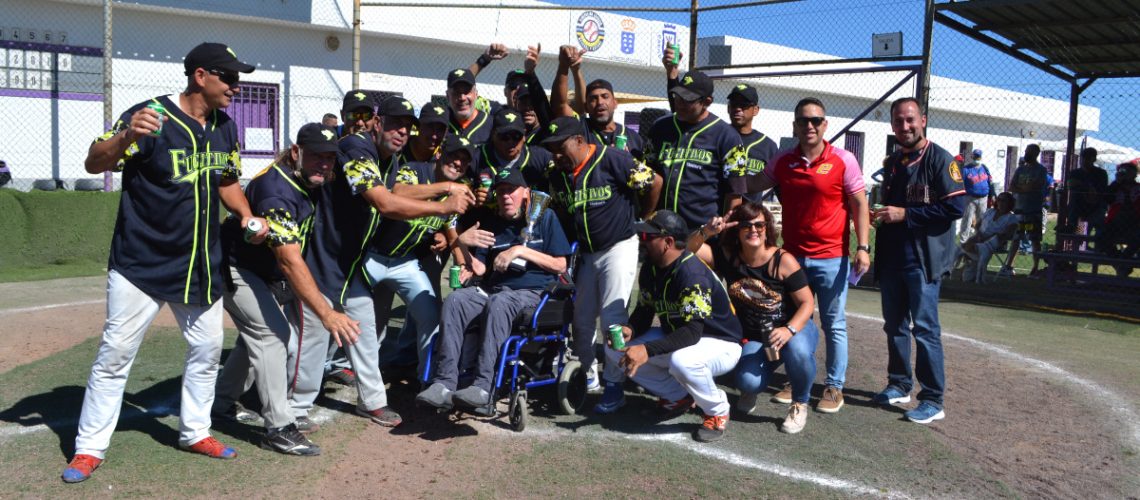 Fugitivos, campeón de la Liga Canaria Máster 2021